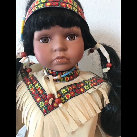 Duck House “Native American” Heirloom Dolls “MAKAYLA” - Picture 4 of 9